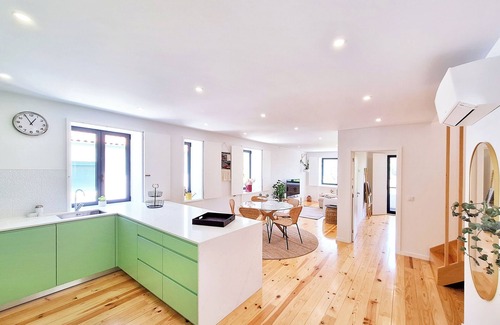 Covilha Apartment | Duplex com Jacuzzi, Terraço, & Bbq. Vista Serra