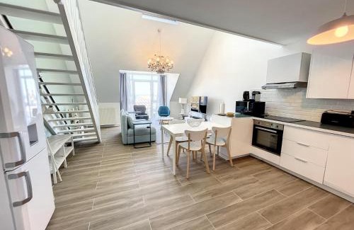Granville Apartment | Duplex en hyper-centre avec ascenseur, 2 chambres, 6 couchages, WIFI gratuite - FR-1-361-436