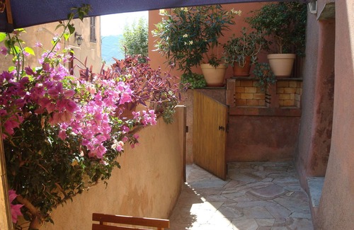 Rogliano House | Duplex(Link-up) in beautiful house of character brings down and sea view