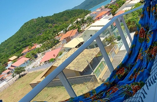 Governador Celso Ramos Apartment | Duplex on the beach