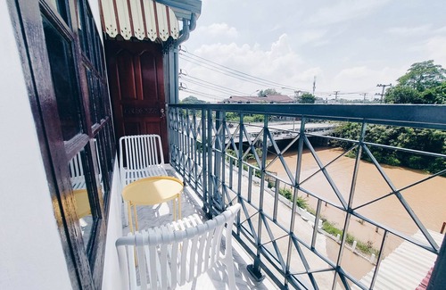 Phu Khao Thong Apartment | Duplex room - Hello Sunshine