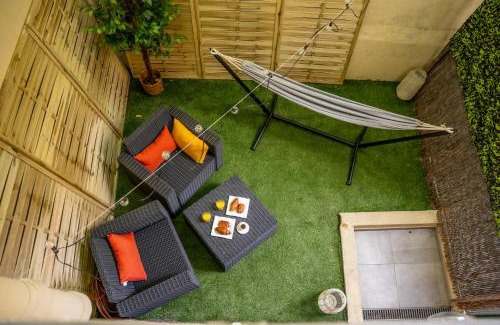 La Californie Apartment | Duplex Saveria - Terrace - Netflix - Beach