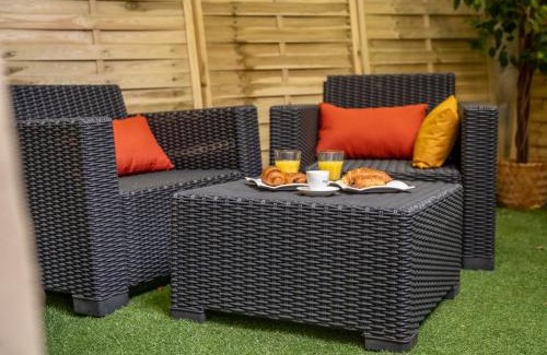 La Californie Apartment | Duplex Saveria - Terrace - Netflix - Beach