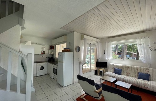 Soustons Apartment | Duplex with Pool & Tennis, Near Beach, Sleeps 6, Parking Included