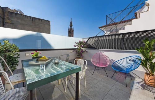 Santa Cruz Apartment | Duplex with Terrace Near the Cathedral. Mateos Gago III