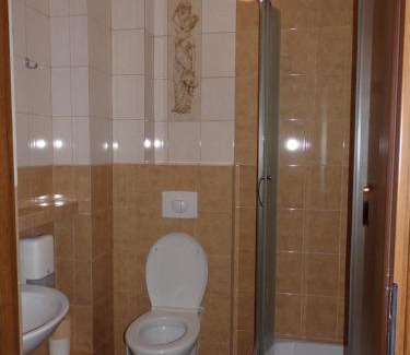 Narewka Bed & Breakfast | Dwór Bartnika