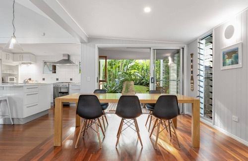 Sunshine Beach House | Dwyer St - Great Family Beach House!