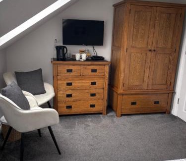Barnstaple House | Dylchrikie House
