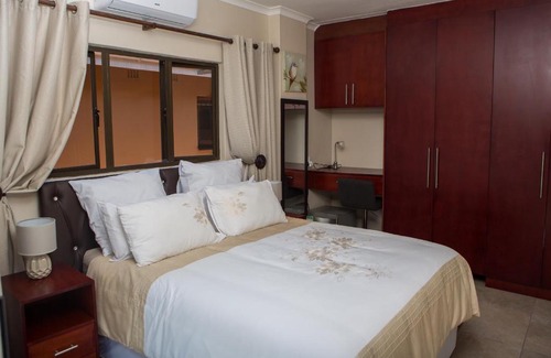 Durban North Bed & Breakfast | DYNA GUEST HOUSE