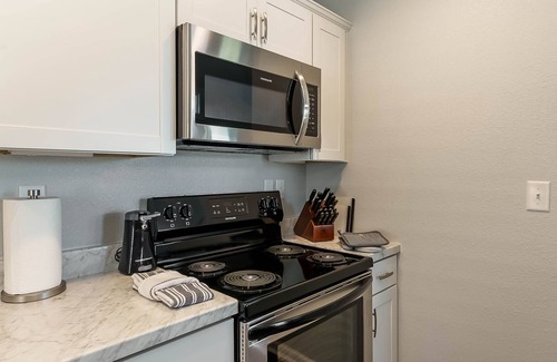 Tuscaloosa House | Dynasty Dome 901 - Book for Football Season!