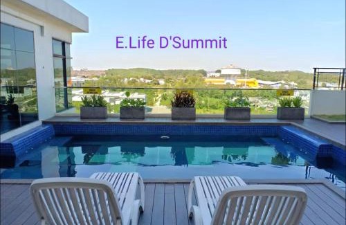 Kempas Apartment | E LIFE D Summit Residences 1315 Wifi Netflix