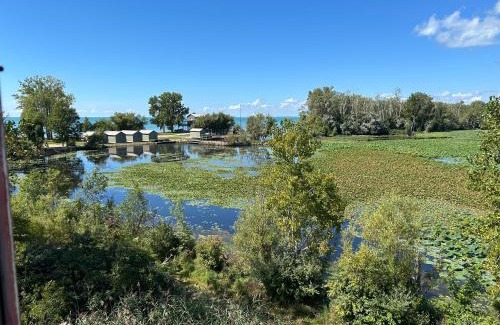 Amherstburg House | E&S Lake House Retreate & S Lake House Retreat