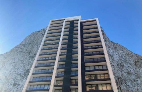 Gibraltar Apartment | E1 Suites - Modern Comfort & Spa Luxury, Gibraltar