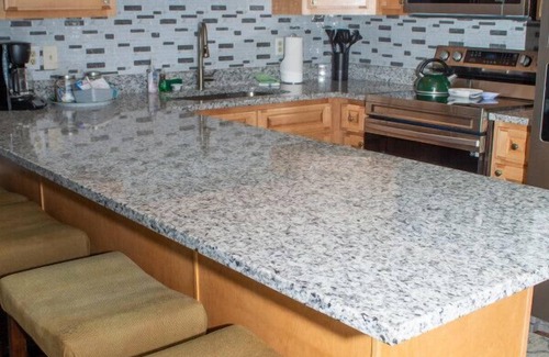 Ghent Condo | E102 · Winterplace Condo Ski in Ski out First Floor E102
