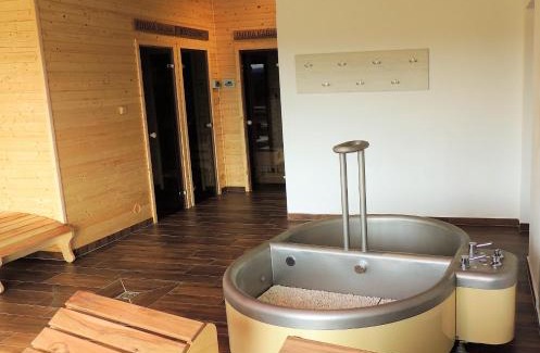Filipova Hut House | EA Horský Hotel Hájenka