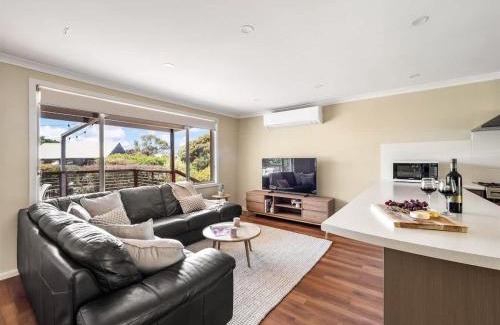 Eagle Bay House | Eagle Bay Beach House - 300m to the beach!