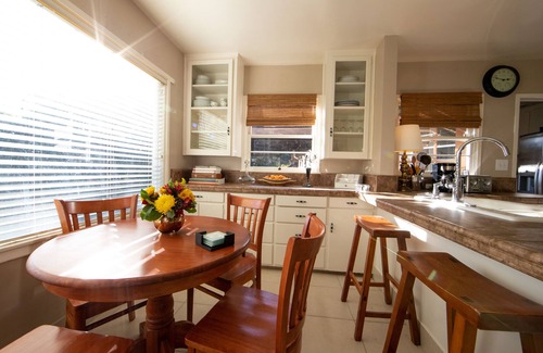 Los Alamos House | Eagle Creek Ranch in Downtown Los Alamos