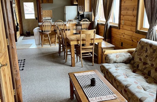 Winter Cabin | EAGLE LODGE - Large log cabin on the E. Fork of Chippewa River