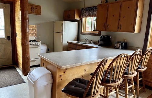 Winter Cabin | EAGLE LODGE - Large log cabin on the E. Fork of Chippewa River