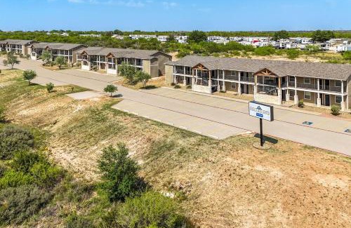 Big Spring Hotel | Eagle's Den Suites Big Spring a Travelodge by Wyndham