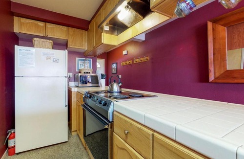 Lakeshore House | Eagle's Landing Condo 75
