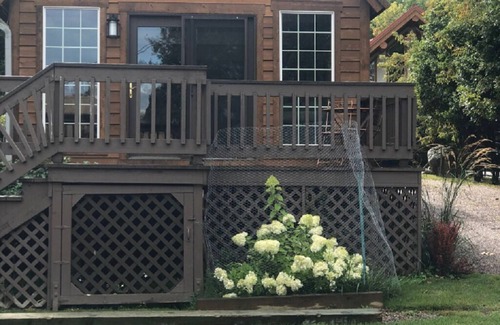 Lakeside House | Eagle's Landings Lakeside Cabin