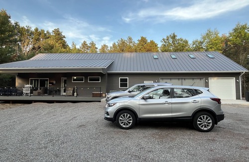 Rome House | Eagle's Nest Guest House III - Less than 2 miles from SV - 16 beds!