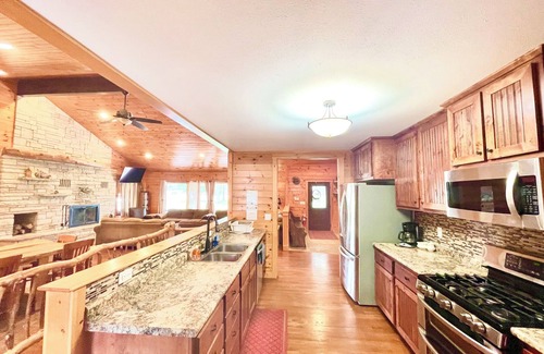 St Germain Resort | Eagle's Nest Retreat with 14bedrooms and 5.5baths in beautiful Saint Germain WI