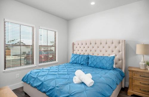 Fredericksburg House | Eagle's Villa - Hot Tub 5 Min to Main