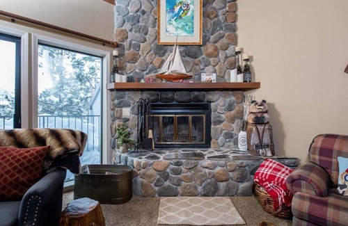 Lakeshore House | Eagles Nest Condo #81