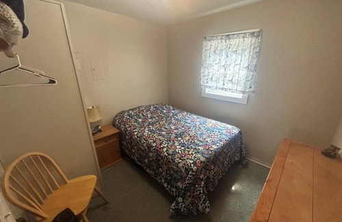 Duluth Resort | Eagles Nest Resort Two Bedroom Cabins, Full Bar and Restaurant and RV Spaces