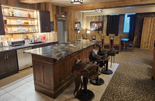 Miles City Hotel | Eaglescape Suites and Event Center