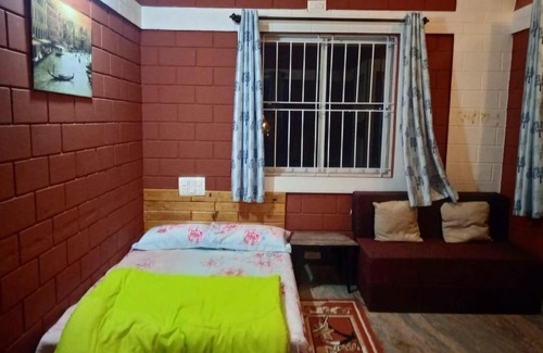 Chikkaballapur Villa | Earthern Brick home at Nandi