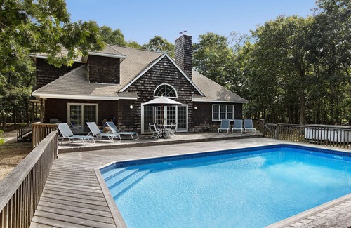 Northwest Harbor House | East Hampton Retreat