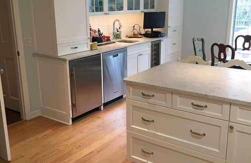 East Hampton North House | East Hampton village quiet family rental, heated pool, tennis, pets welcome.