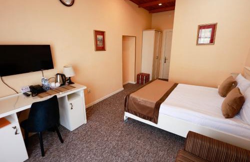 Bayil Hotel | East Legend Hotel