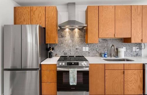 Talbot's Corner Condo | East Nashville Cozy Retreat