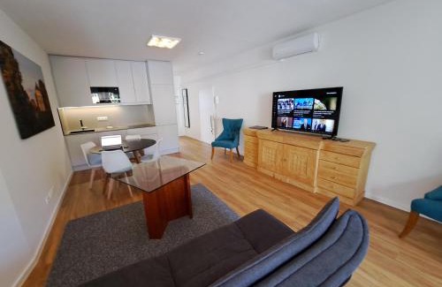 Trudering-Riem Apartment | East Park Apartments Baumkirchner Str 18