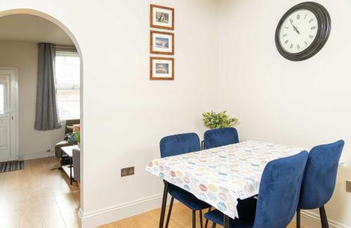 Tewkesbury Apartment | East Street, Town Centre, 2 Bedrooms