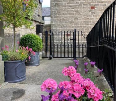 Barnard Castle House | East View House, Stunning Chapel Conversion
