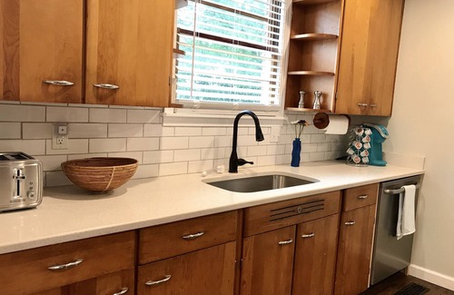 Inglewood House | East Village Escape - hip neighborhood