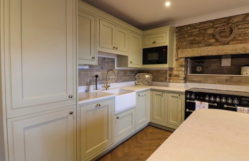 Mickleton House | EASTFIELD FARM, family friendly, with hot tub in Mickleton, Teesdale