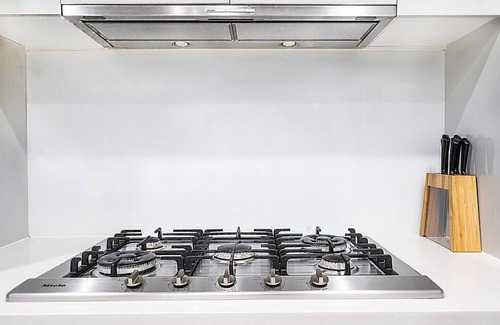 Eastgardens Apartment | Eastgardens Splendour Two storey Style with Pool