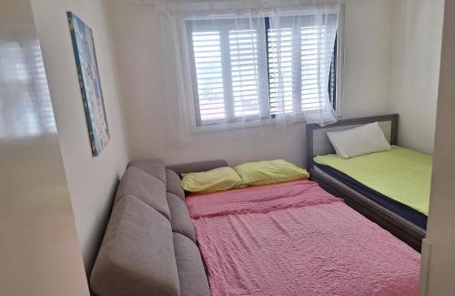 Aglantzia Apartment | Easy 2 bedroom apartment, Makenzi beach