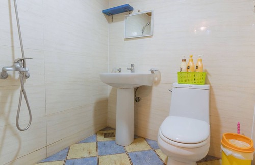 Jungmun Cabin | Easy access for your trip in Jeju Cozy log cabin for your lovely family with BBQ