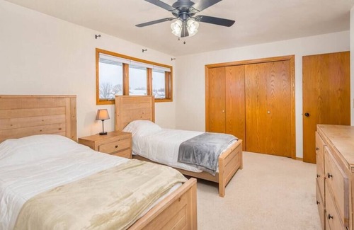 Appleton House | Easy Eastowne Living - 3 Br