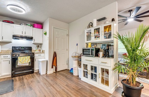 Douglasville House | Easy I-20 Access to ATL: Suburban Retreat w/Yard