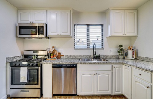 Gilbert House | Easy Walk to Dtwn Gilbert, Family-Friendly Oasis!