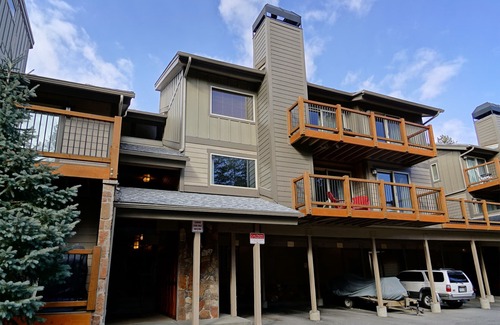 Peak 9 Condo | Easy Walk to Ski Lifts and Downtown Breckenridge -Lg Loft Unit