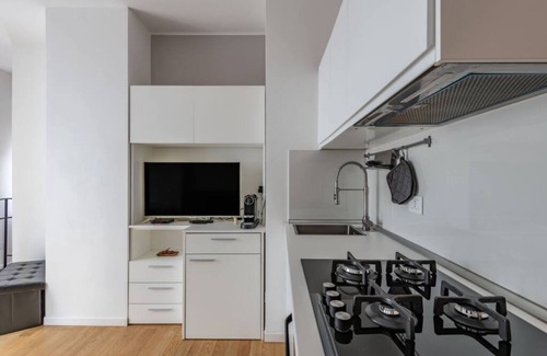 Lazzaretto Apartment | Easylife - Sophisticated studio with balcony in the heart of Porta Venezia